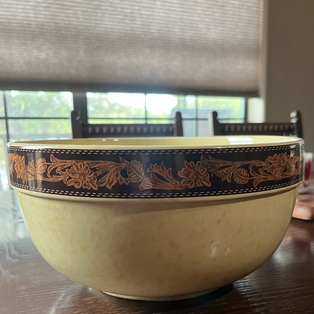 RARE COWBOY LIVING Western Belt Collection large serving bowl